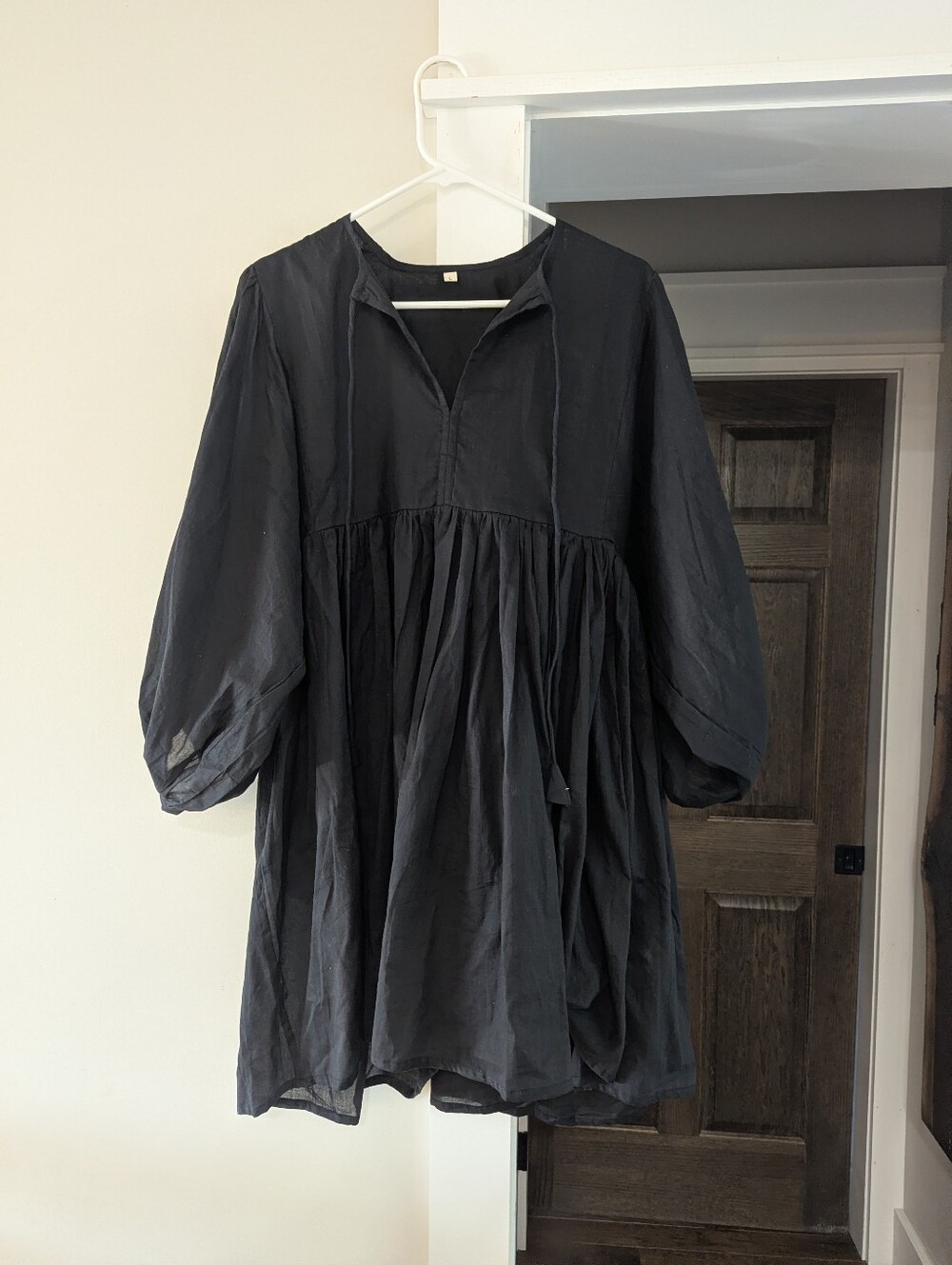 House of Sundar Flowy Black Dress Size Large